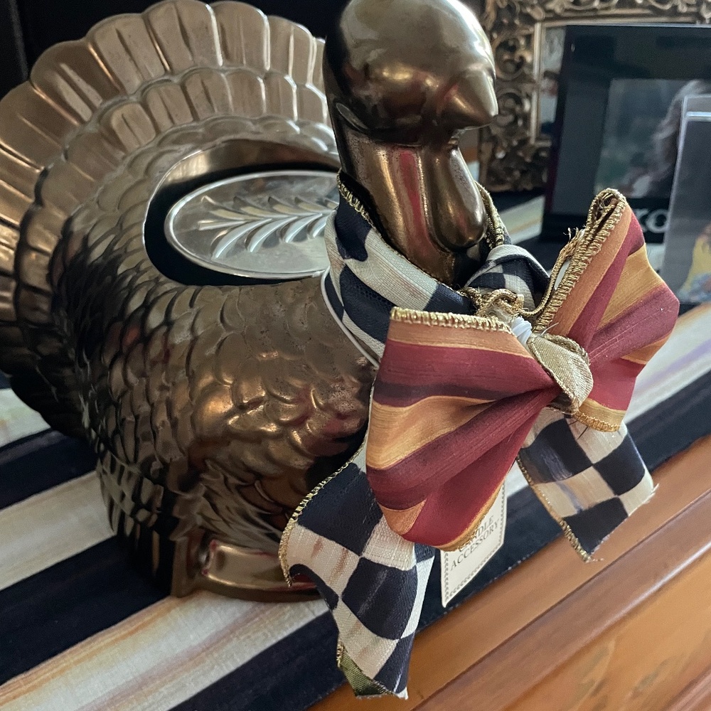 WHITE BARN BBW LARGE Thanksgiving, golden turkey, pedestal, 3 wick candle holder
